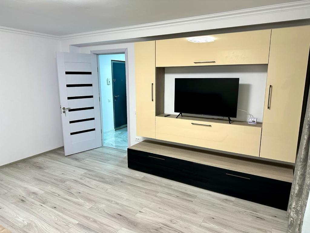 Elite Apartment Buzău Exteriör bild
